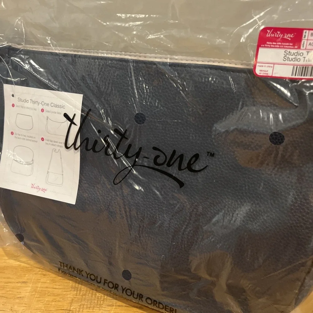 Thirty-One - Studio Thirty One - Classic Body -Midnight Navy ‎ Pebble - NWT